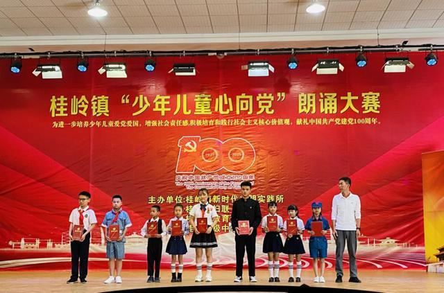 什么是滚筒拆袋机?